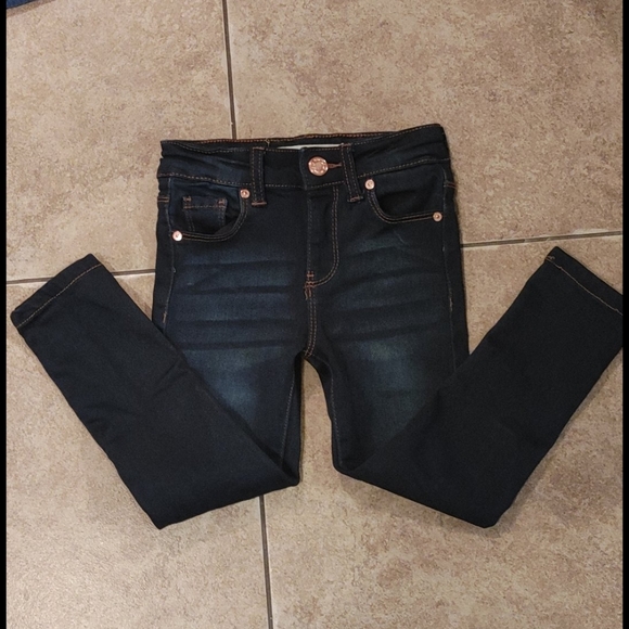 Toddler jeans size 4 (free shirt with order) - Picture 3 of 10